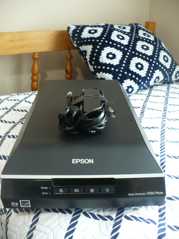 Epson Perfection V550 Photo Scanner | Printers, Scanners & Fax | Moncton |  Kijiji