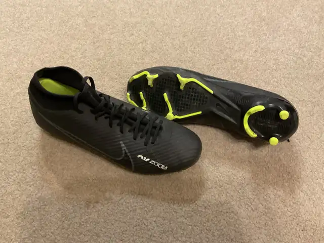 Kids and Adults Soccer Shoes - Kanata in Soccer in Ottawa - Image 5