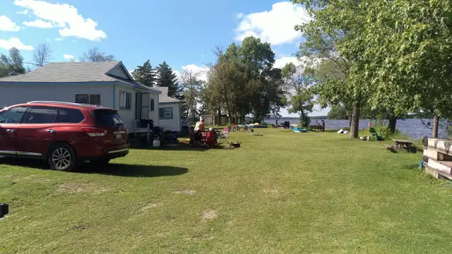 Waterfront Cottage Boat Rental Fishing Trip Holiday Vacation BBQ in Ontario in Canada - Image 4