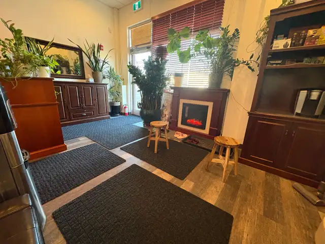 Massages (RMT)  $105/50mins in Calgary in Health and Beauty Services in Calgary - Image 8