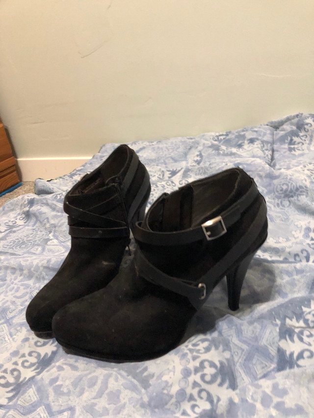 Women Black Boot Size 8 in Women's - Shoes in Winnipeg