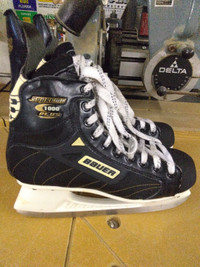 Brand new Bauer Supreme 1000 plus mens hockey skates