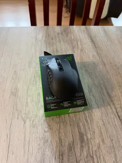 Razer Naga V2 HyperSpeed Gaming Mouse – Mint Condition, View more