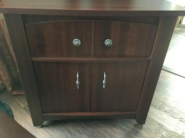 Meuble d'appoint in Dressers & Wardrobes in Lévis - Image 2