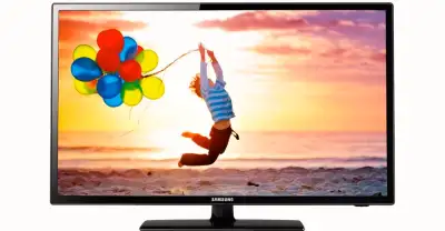 Samsung 32" 720p LED-LCD HDTV with Remote—ONE HOME FROM NEW, View more