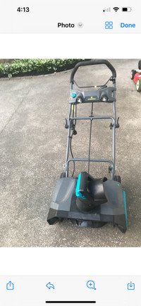  Electric snow thrower 