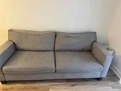 Like new From pet free smoke free apartment Please pick up only kanata lakes