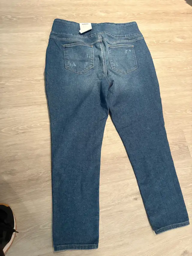 Ladies Name Brand Jeans  in Women's - Bottoms in Barrie - Image 7