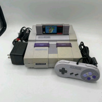 Original Nintendo SNES Bundled    w/ Super   Mario World