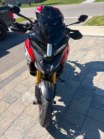 For sale DUCATI MULTISTRADA PIKES PEAK 2026 EXCELLENT CONDITION 1500 KM on it One OWNER Bought brand...