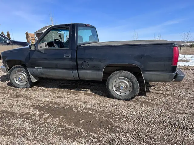 1996 chev 1500 short box in Cars & Trucks in Lloydminster - Image 3