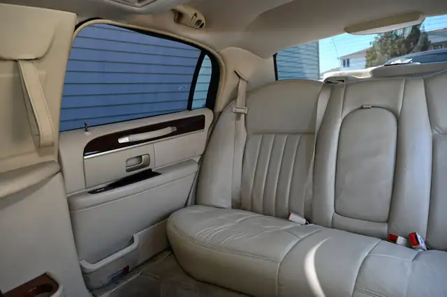 Stetched Limousine482652713208391684