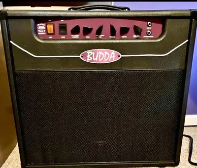 One of the original boutique amp builders from the USA . These are killer amps for the money and sou...