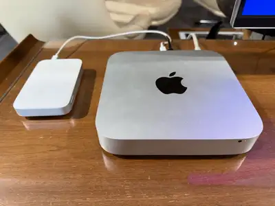 This is the Late 2014 Mac mini (A1`347) with 8GB of memory and a screaming fast internal 1TB SSD dri...