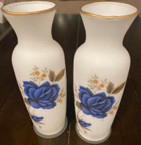 A Pair of Vintage Chic Romantic 8 inch tall Floral Vases