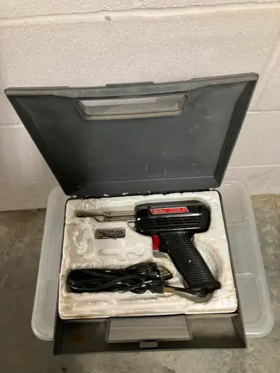 Weller Electric Soldering Gun with case.