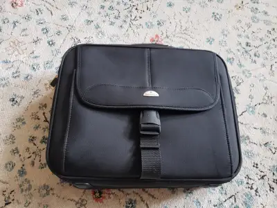 Samsonite Laptop Briefcase for sale, View more