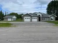 BEAUTIFUL HOME FOR SALE IN GERALDTON ONTARIO