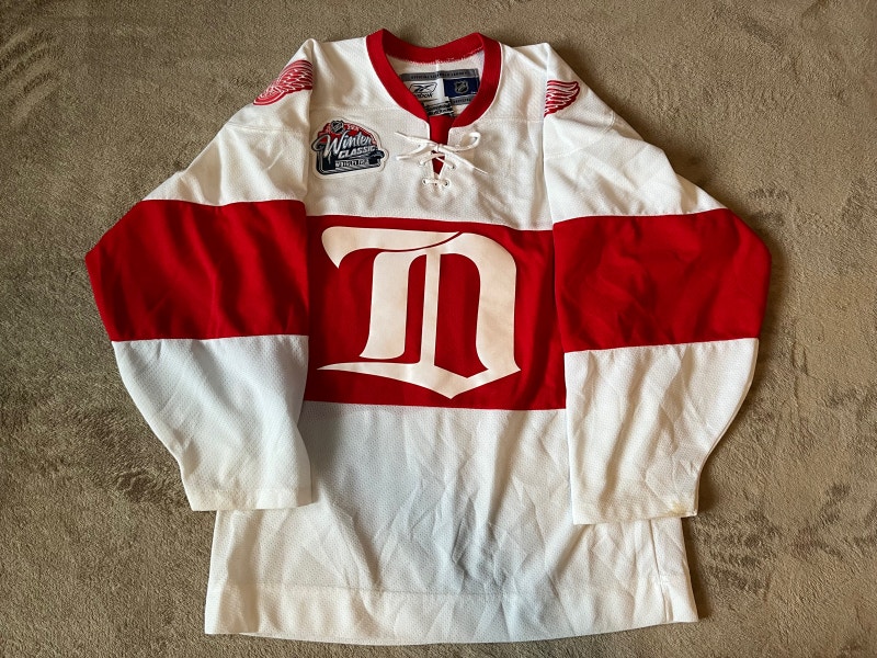 Detroit Red Wings Winter Classic Adult Small Jersey Reebok Arts