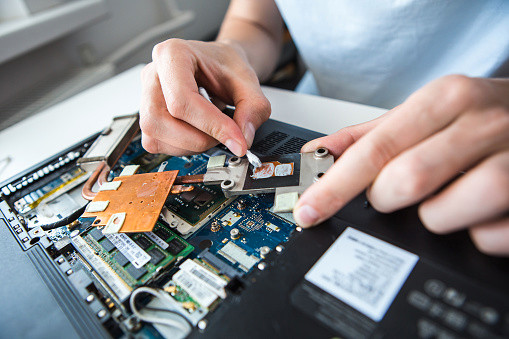 Speciality Apple and PC Clean   Up Service in Services (Training & Repair) in Calgary - Image 2