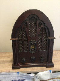 For Sale: GE Vintage-looking Radio