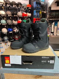 Burton Men’s Snowbaord Boots NEW - Size 11 