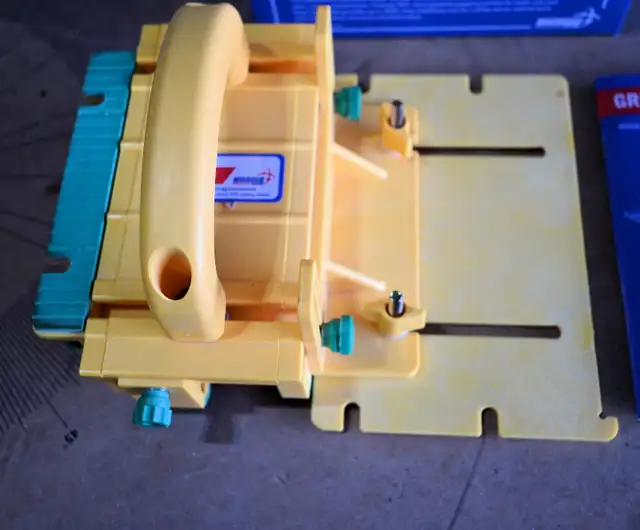 Microjig GRR-Ripper 3D Pushblock Model GR-200 in Power Tools in Edmonton - Image 6