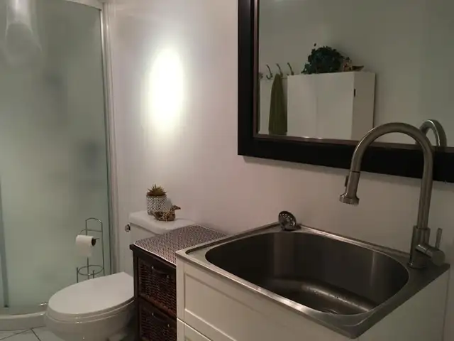 Grande chambre à louer pour étudiant/stagiaire près du Cégep in Room Rentals & Roommates in Victoriaville - Image 8