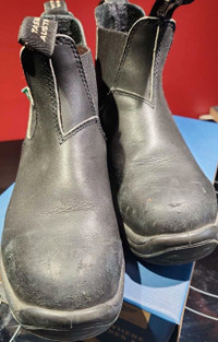 Blundstone work boots 