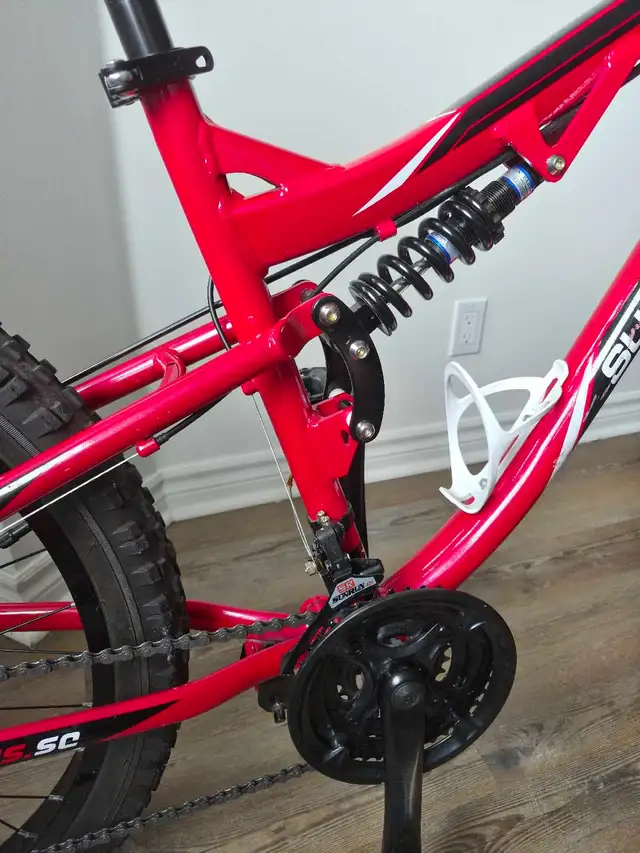 Supercycle Scrambler DS Mountain Bike 27.5" in Mountain in Ottawa - Image 7