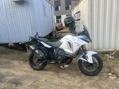 I am selling my 2016 KTM 1290 Super Adventure, a versatile motorcycle designed for both on and off-r...