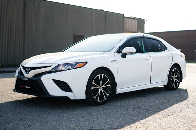2020 Camry SE Hybrid | Financing available | in Cars & Trucks in Mississauga / Peel Region - Image 2