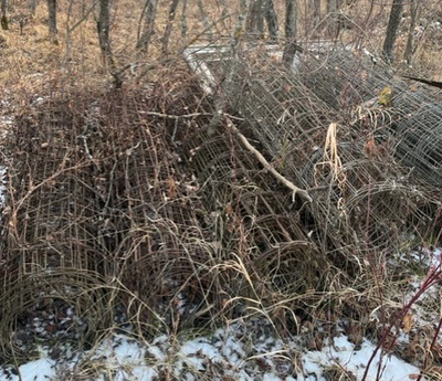 Gauge Welded Wire Galvanized Steel Netting Fence ... Ive got multiple rolls of this!! PLEASE read th...