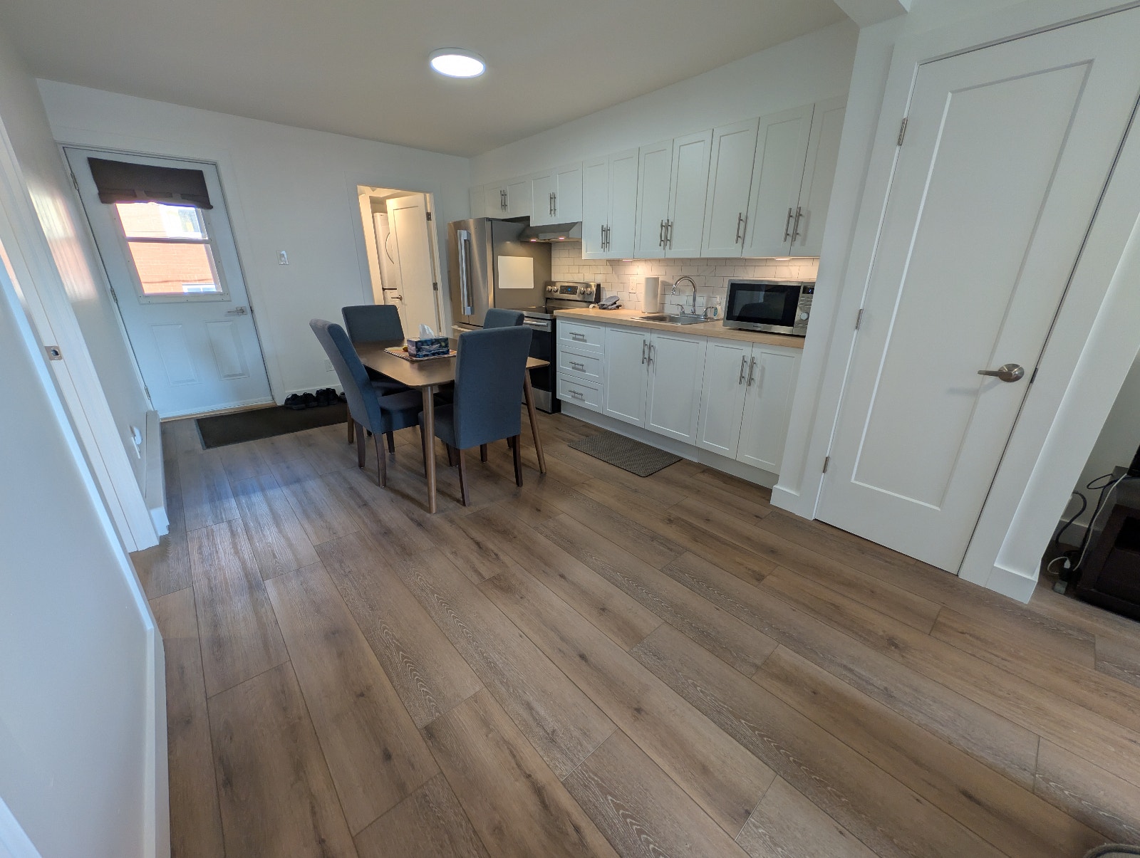 4½ à Saint-Roch rénové | Laveuse/sécheuse inclus | Dispo 1er oct — photo 3