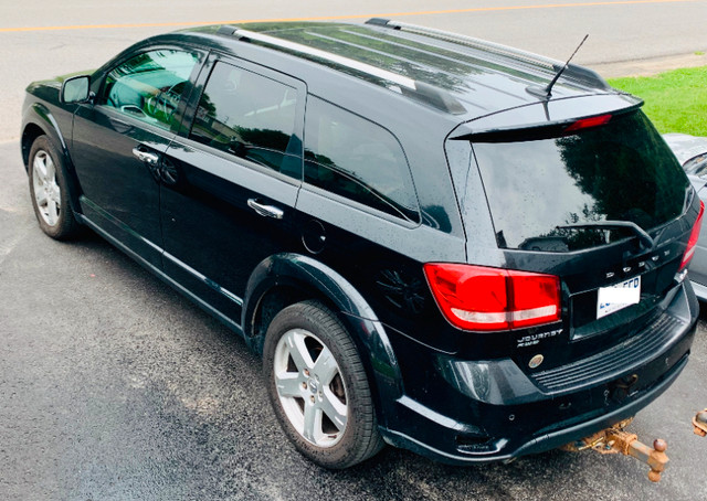 Dodge Journey 2011 R/T AWD dans Autos et camions  à Laval/Rive Nord