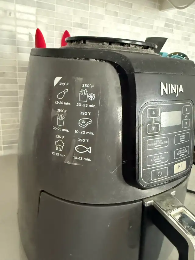 ninja air fryer  in Microwaves & Cookers in Hamilton - Image 3