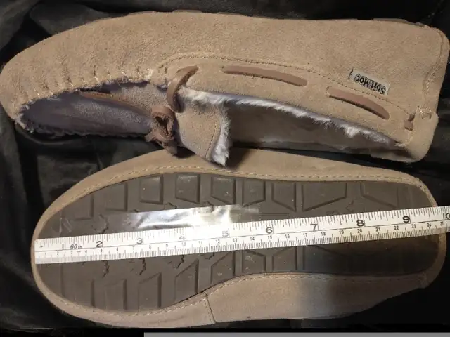 $50 Size 8Missandei Moccasin Women in Women's - Shoes in Kitchener / Waterloo - Image 7