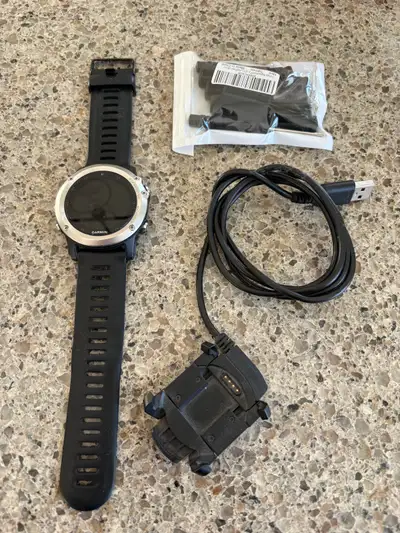 Selling my Garmin Fenix 3 HR. It has some scratches from normal wear but is fully functional — GPS,...