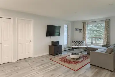 Furnished + All Utilities Included 2 Bed + Den, 2 Bath Apartmen