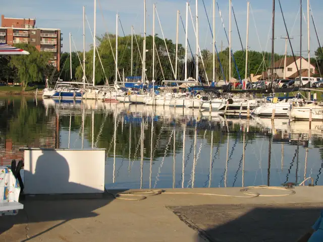 Sailboat Dockage on Lake Huron Very Economical in Sailboats in Sarnia - Image 2
