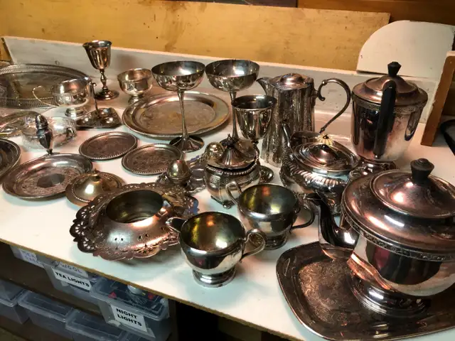 Garage sale in our Barn on any day by appointment in Garage Sales in Oshawa / Durham Region - Image 11