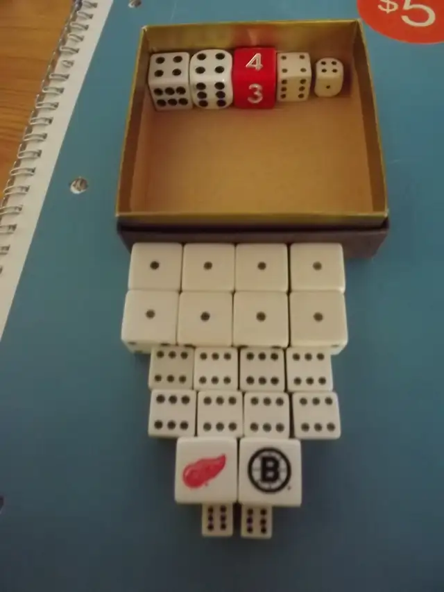 25 DICE BUNDL DEAL INCL.10PAIRS:BACKGAMMON,BOARD GAMES,CRAPS,ETC in Toys & Games in City of Toronto - Image 3