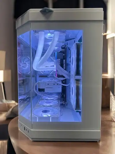 ALL WHITE !!New Build **9800X3D** +5080 32G 1TB SSD RGB CHANGABL, View more