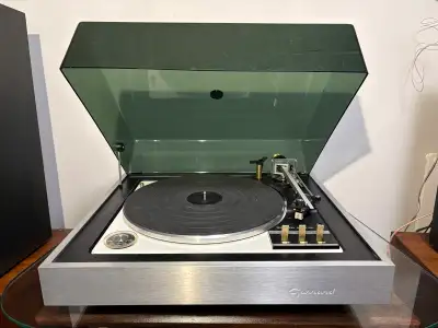 Garrard Zero 92 Idler Drive turntable in eye catching white with brushed aluminum plinth and gold to...