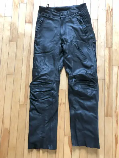 Ladies Harley Davidson leather FXRG riding pants, View more