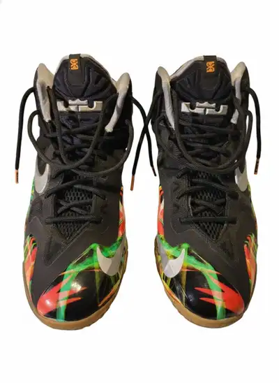 Collectible Nike LeBron 11 (2013) Low "TROPICAL" Size 6, View more