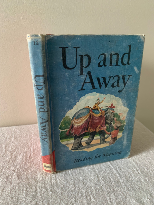 BOOK SCHOOL READER GRADE 1- UP AND AWAY 1958-USED VINTAGE dans Livres jeunesse et ados  à Ville d’Edmonton - Image 3