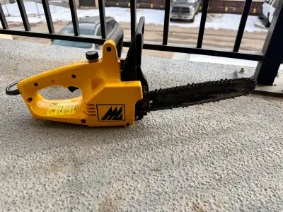 10” McCulloch electric chainsaw Sharp chain. Asking $90 O.B.O