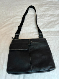 Roots 73 Black Pebbled Leather Crossbody Messenger Bag