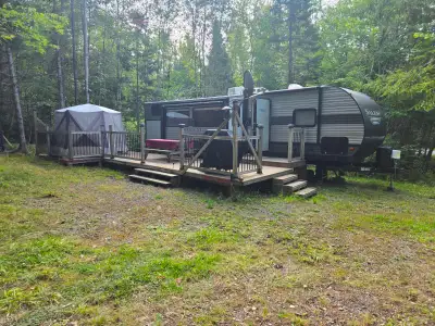 FOR SALE – 35 ft, 2020 Forest River Salem 32 BHT Package Deal on Seasonal Lot at Woolastook Park, Up...
